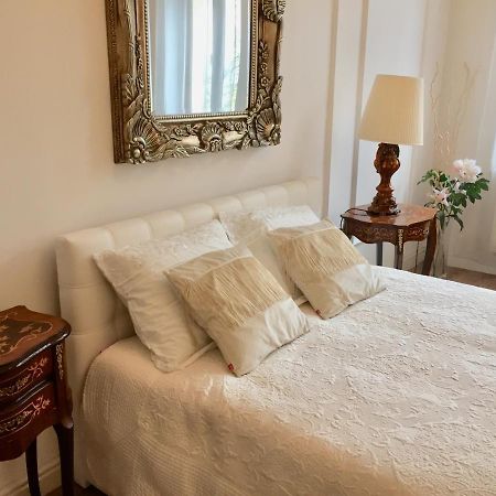 Studio Appartment In Old Town Krakau Buitenkant foto