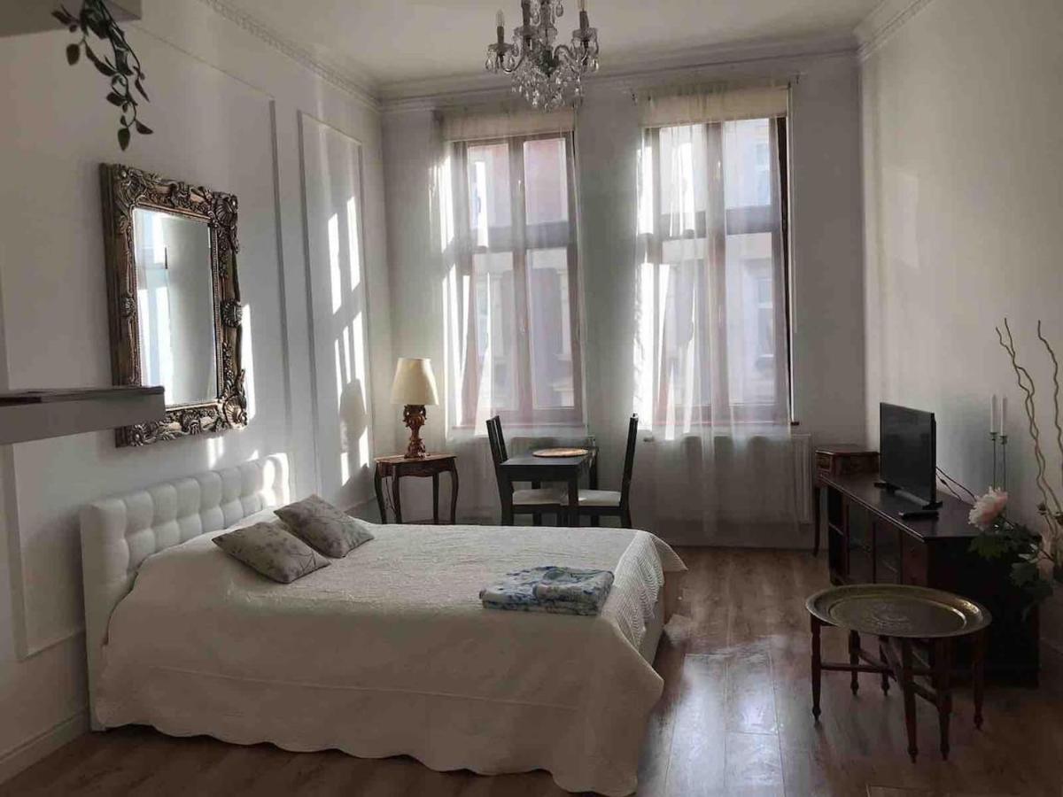 Studio Appartment In Old Town Krakau Buitenkant foto