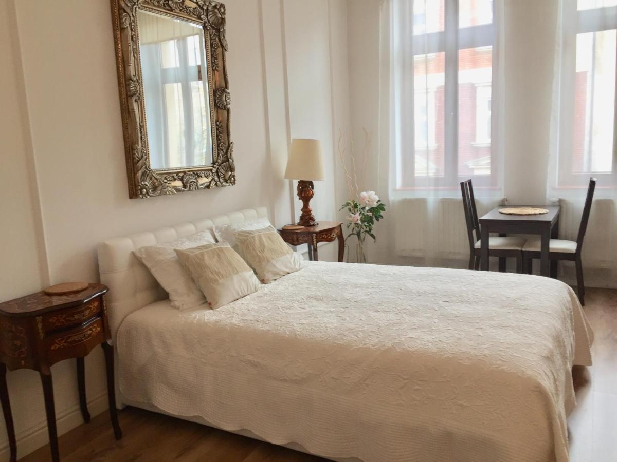 Studio Appartment In Old Town Krakau Buitenkant foto