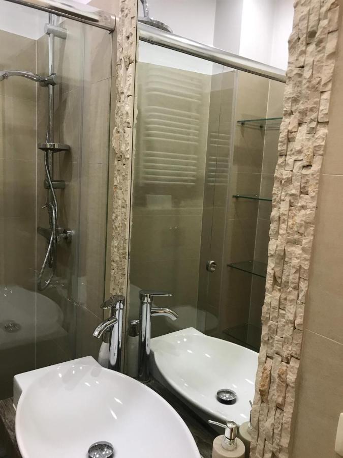Studio Appartment In Old Town Krakau Buitenkant foto
